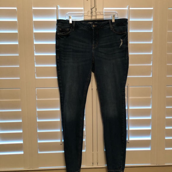 Old Navy ROCKSTAR Super Skinny High Rise  blue jeans- size 16 plus long - Picture 2 of 10